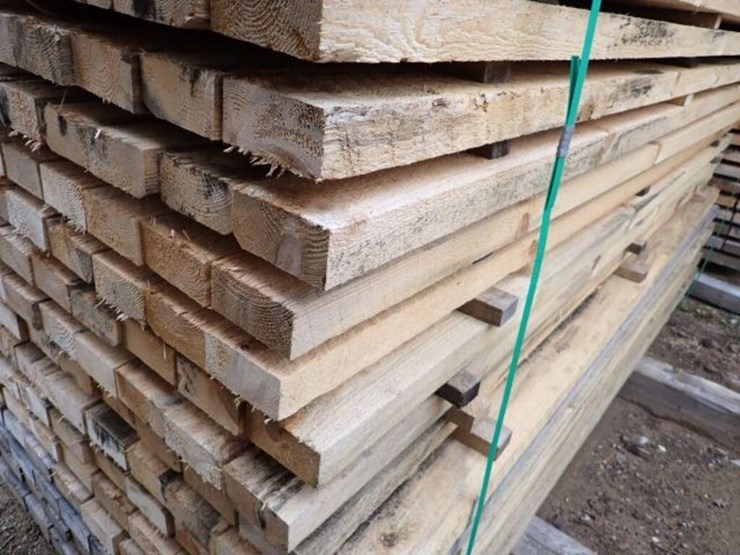 qty-of-(204)-2-in.-x-4-in.-x-10-ft-rough-cut-pine-image-4