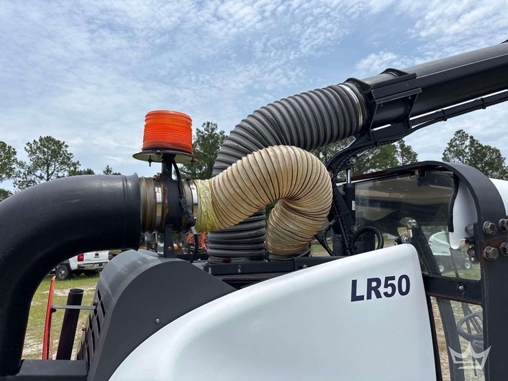 2019-madvac-lr50-ride-on-litter-vacuum-image-18