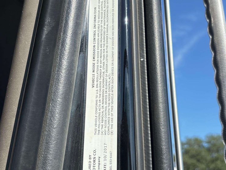 2018-peterbilt-579-image-7