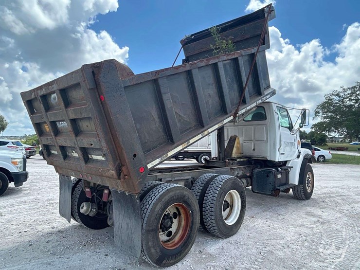 2003-sterling-l7500-image-3