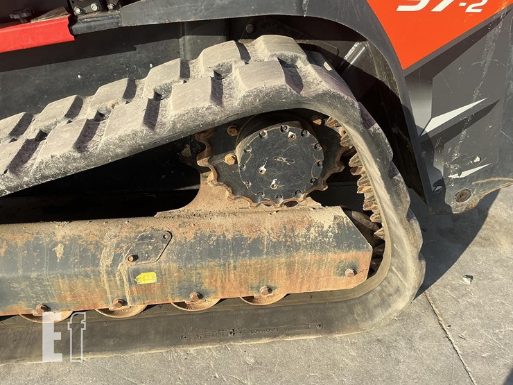 2022-kubota-svl97-2-image-9