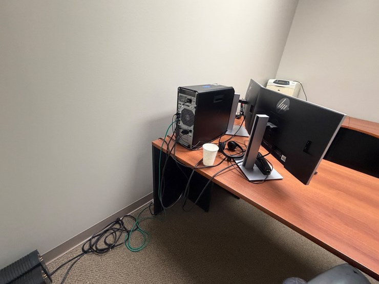 #3542-•-lot-of-office-furniture-|-located-in-st.-rose,-la-image-10