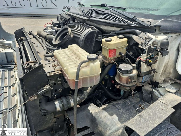 2006-chevrolet-kodiak-c5500-image-13
