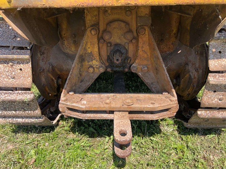 caterpillar-twenty-two-image-26