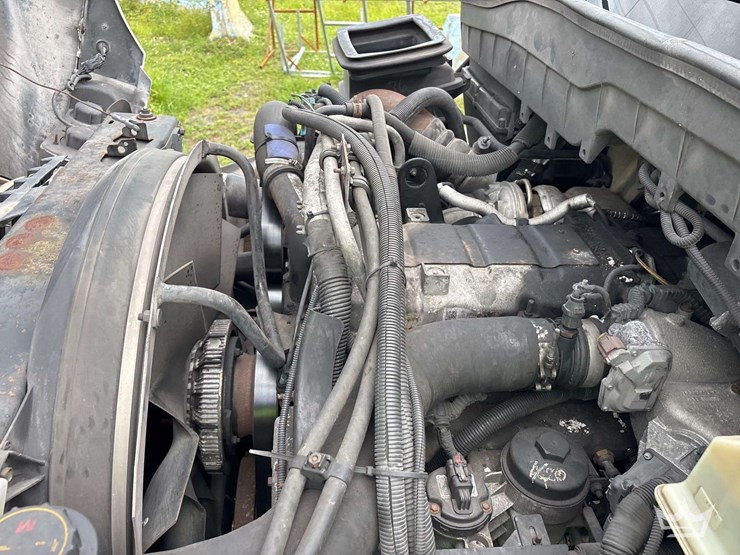 2014-international-durastar-4300-image-11