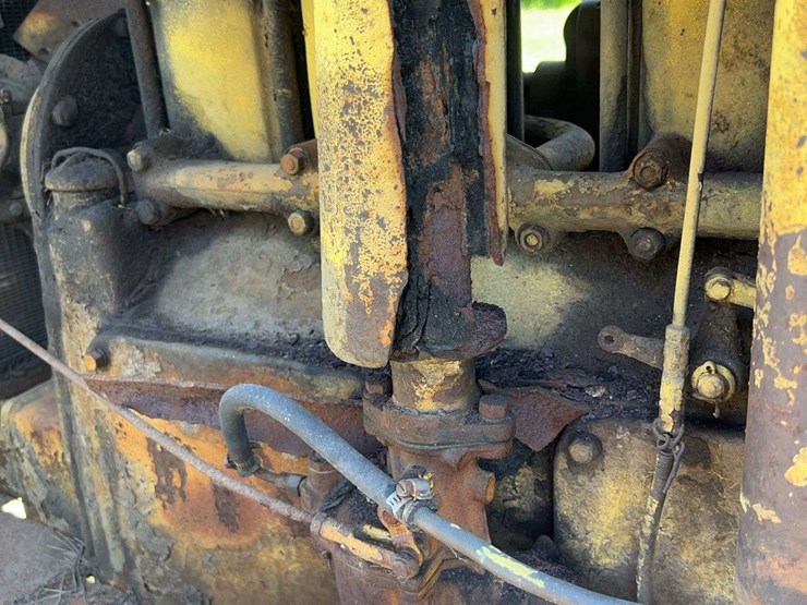 caterpillar-twenty-image-40