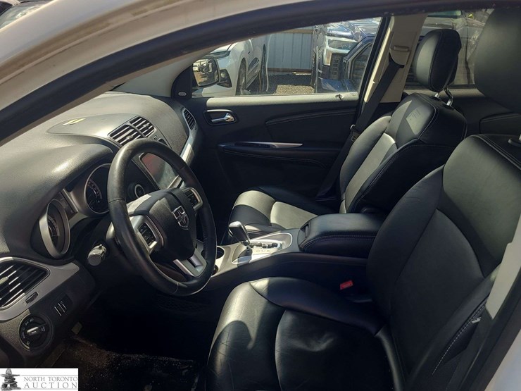 2014-dodge-journey-image-11