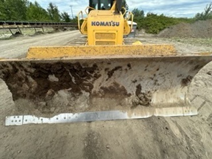 2022-komatsu-d71pxi-24-image-8