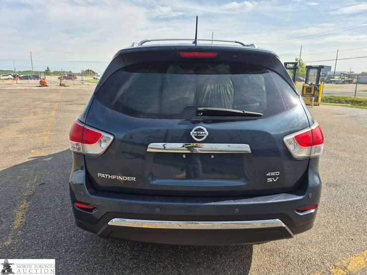 2014-nissan-pathfinder-image-6