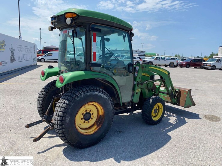 john-deere-3520-image-5