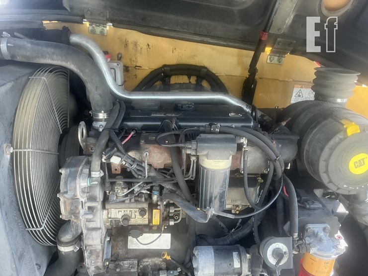 2010-caterpillar-th406-image-12