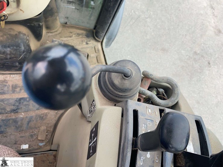 2010-john-deere-4520-image-16