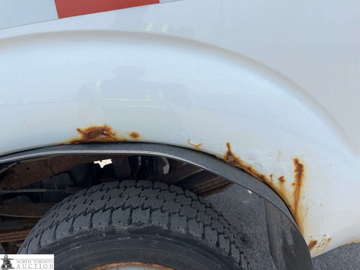 2013-ford-f350-image-31