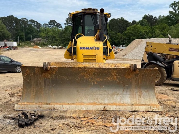 2023-komatsu-d61pxi-24-image-4
