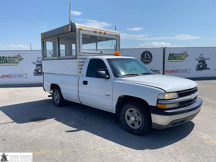 1999-chevrolet-silverado-1500-image-3