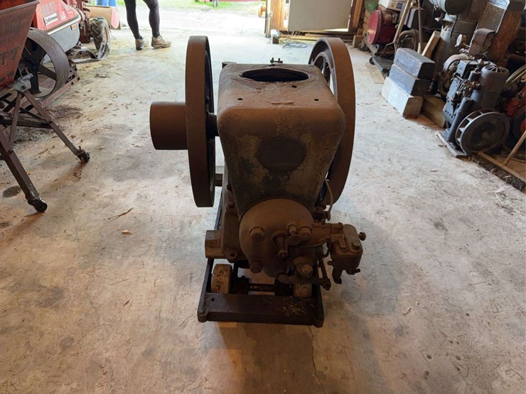 fairbanks-z-6-hp-engine-image-7