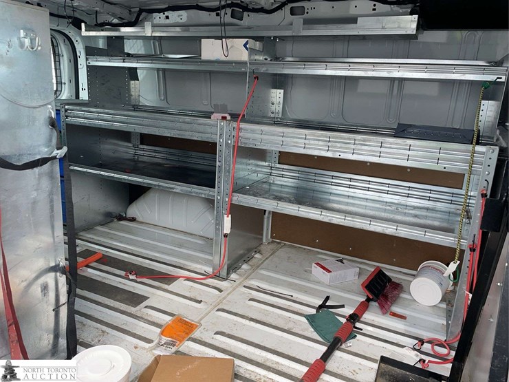 2019-ford-transit-image-18