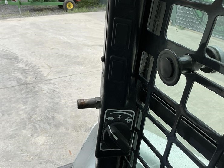 2018-bobcat-t650-image-15