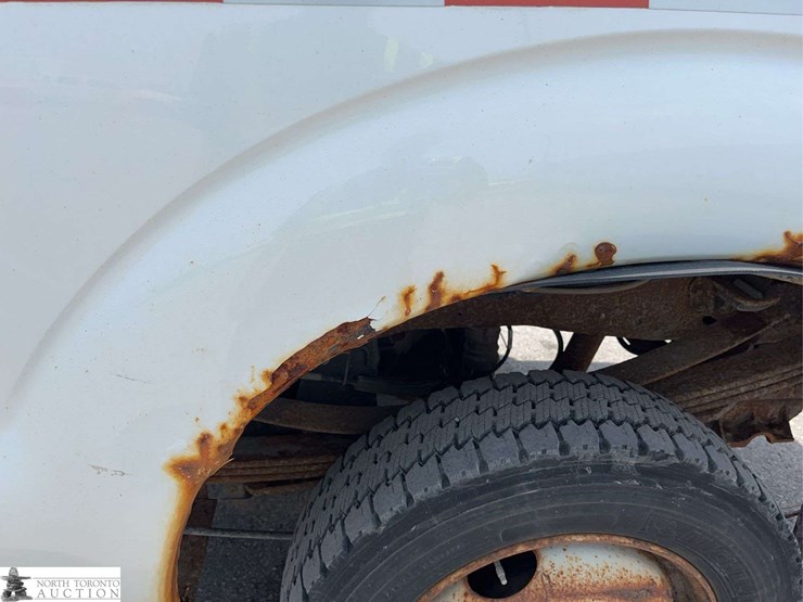 2013-ford-f350-image-30