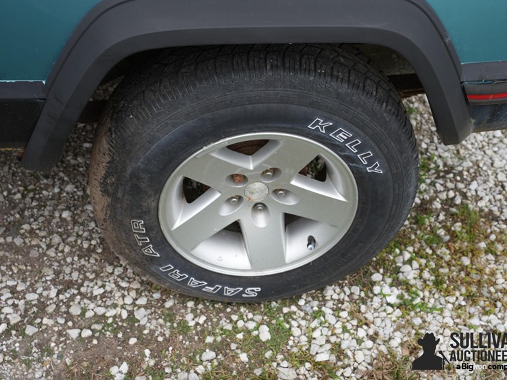 1995-jeep-cherokee-image-18