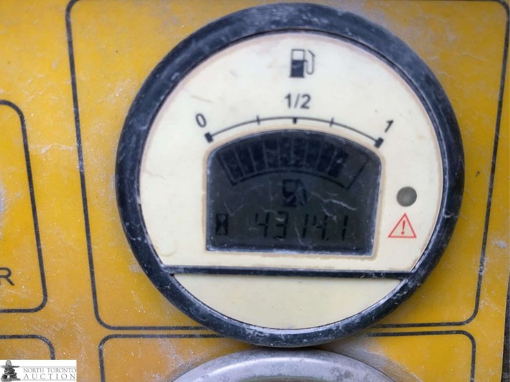 2012-atlas-copco-375-cfm-image-11