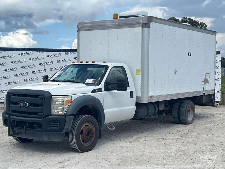 2015-ford-f550-image-1