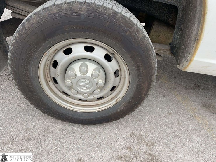 2012-dodge-2500-image-22