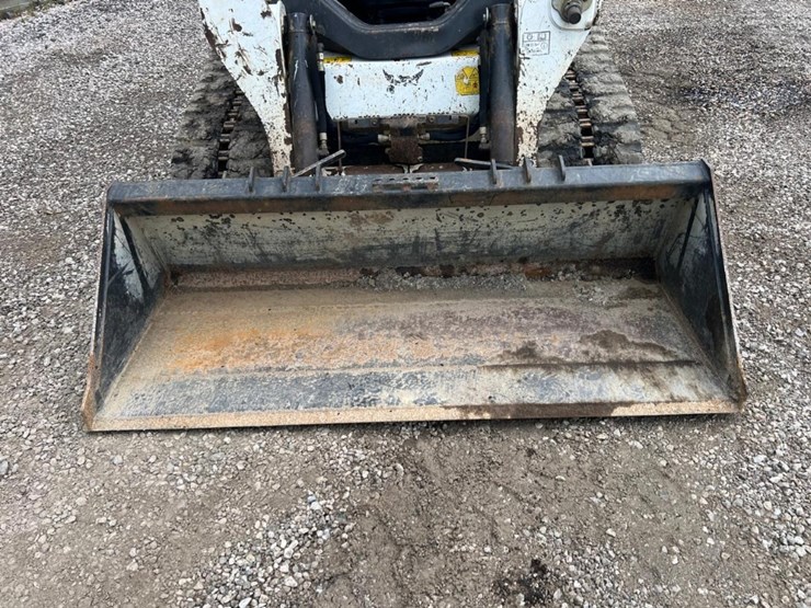 2022-bobcat-t550-image-10