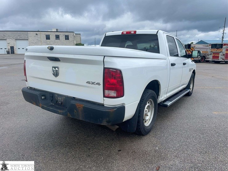 2016-dodge-1500-image-5