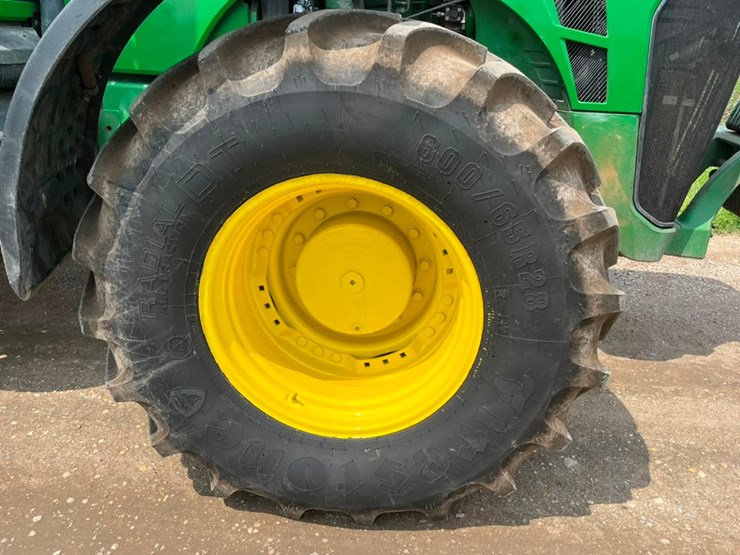 john-deere-8330-image-36
