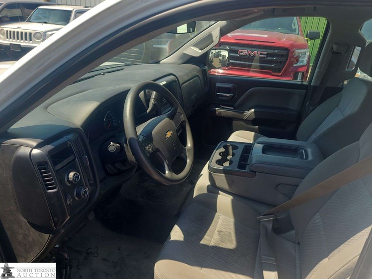 2015-chevrolet-silverado-1500-image-27