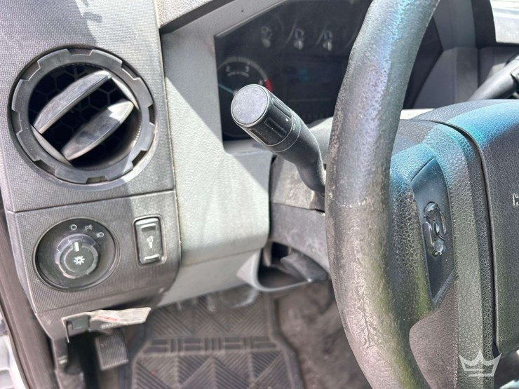 2015-ford-f350-image-18