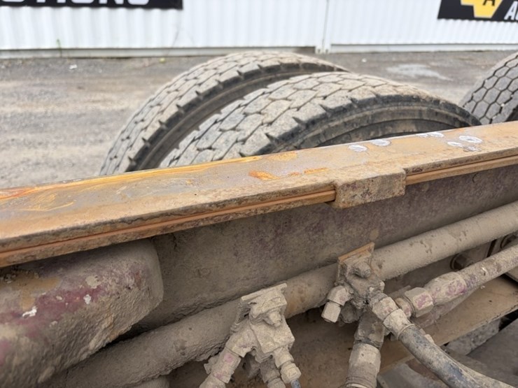 1991-kenworth-tri-axle-dump-truck-image-45