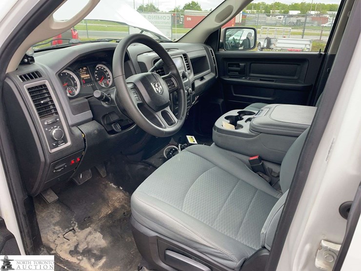 2014-dodge-1500-image-11