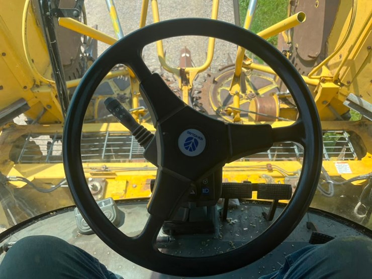 new-holland-fx60-image-28