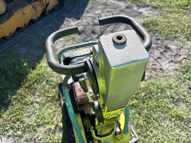 2022-ammann-apr-40-60-ho-vibratory-reversible-plate-compactor-image-23