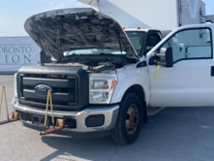 2012-ford-f350-image-9