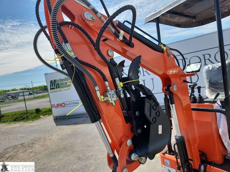 unused-2025-machpro-319-orange-blt-1-mini-excavator-image-15