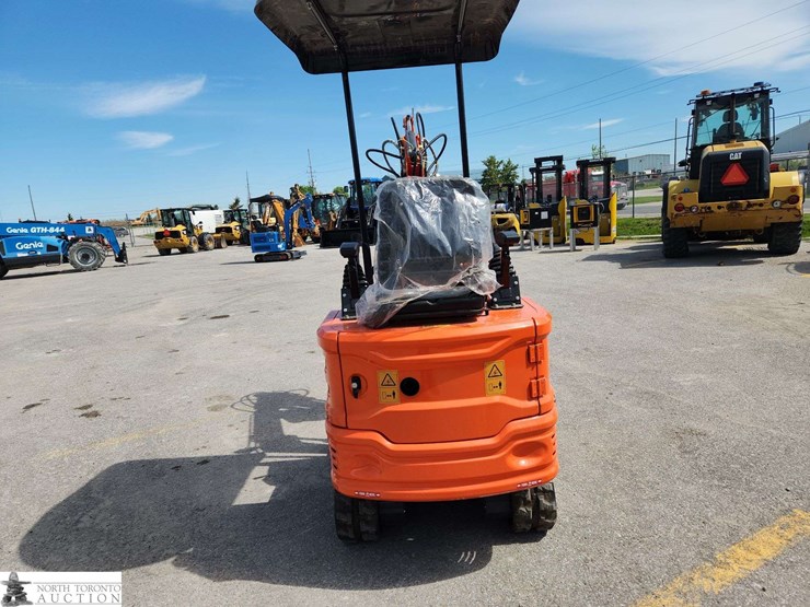 unused-2025-machpro-319-orange-blt-1-mini-excavator-image-5