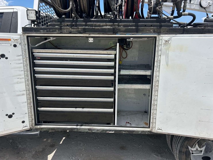 2019-ford-f550-image-18