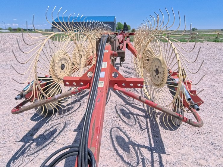 #1074-•-h&s-bf14-hi-capacity-wheel-rake-image-11