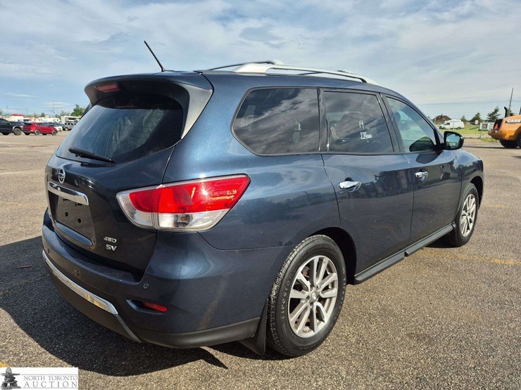 2014-nissan-pathfinder-image-5
