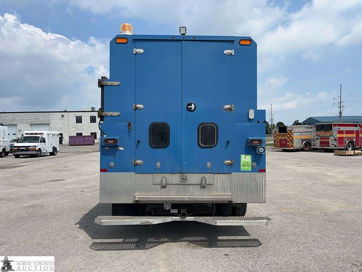 2017-ford-f550-image-6