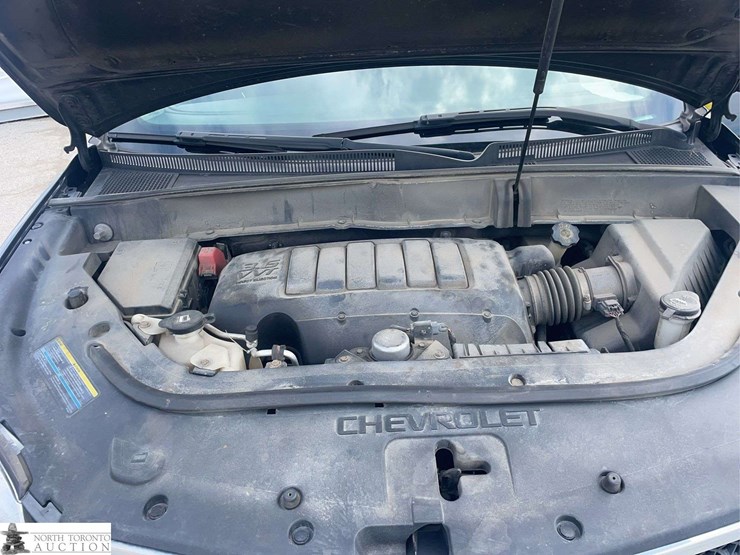 2010-chevrolet-traverse-image-9