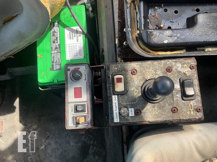 2007-bobcat-2300-image-11