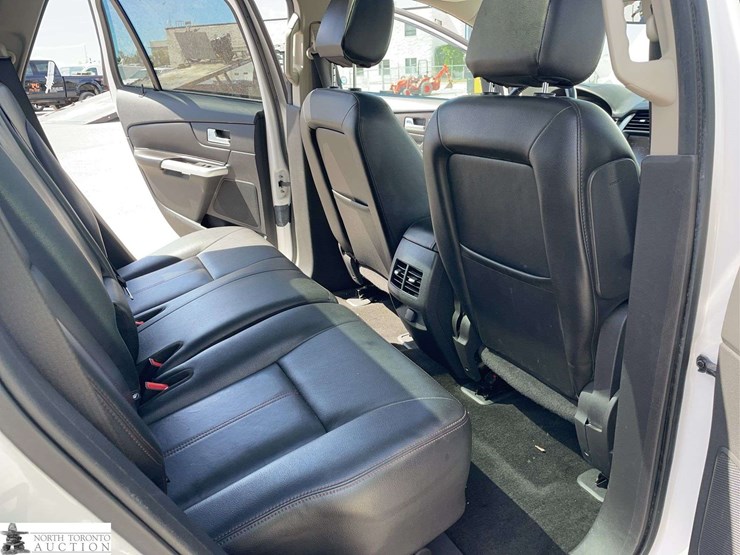 2013-ford-edge-image-21