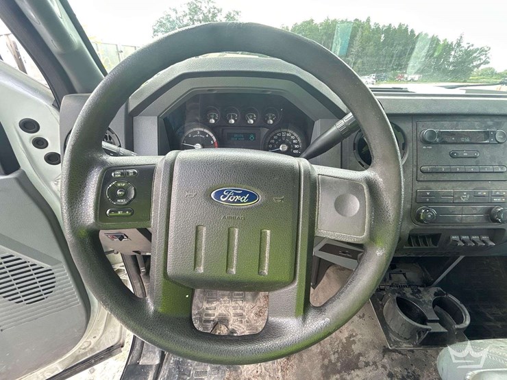 2015-ford-f550-image-37