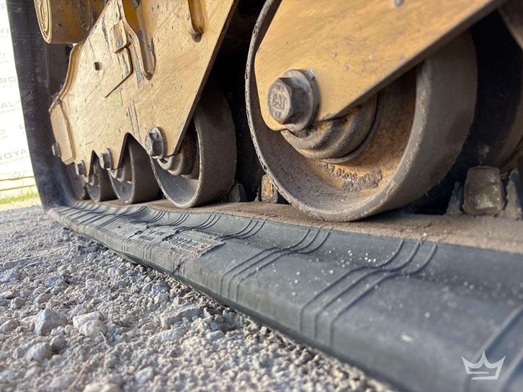 2021-caterpillar-259d3-image-41
