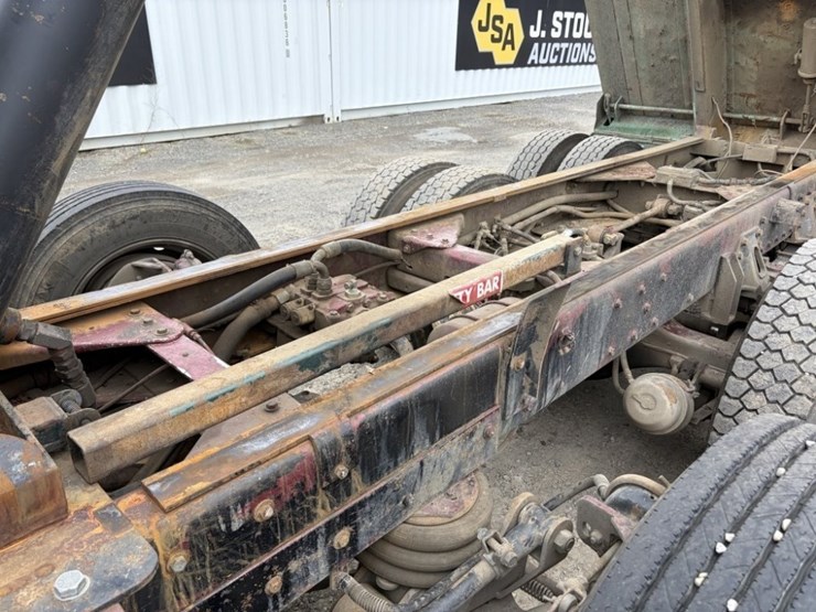 1991-kenworth-tri-axle-dump-truck-image-44
