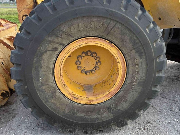2010-komatsu-wa250-6-image-34